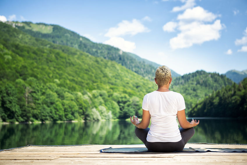 kurs meditation natur weiss